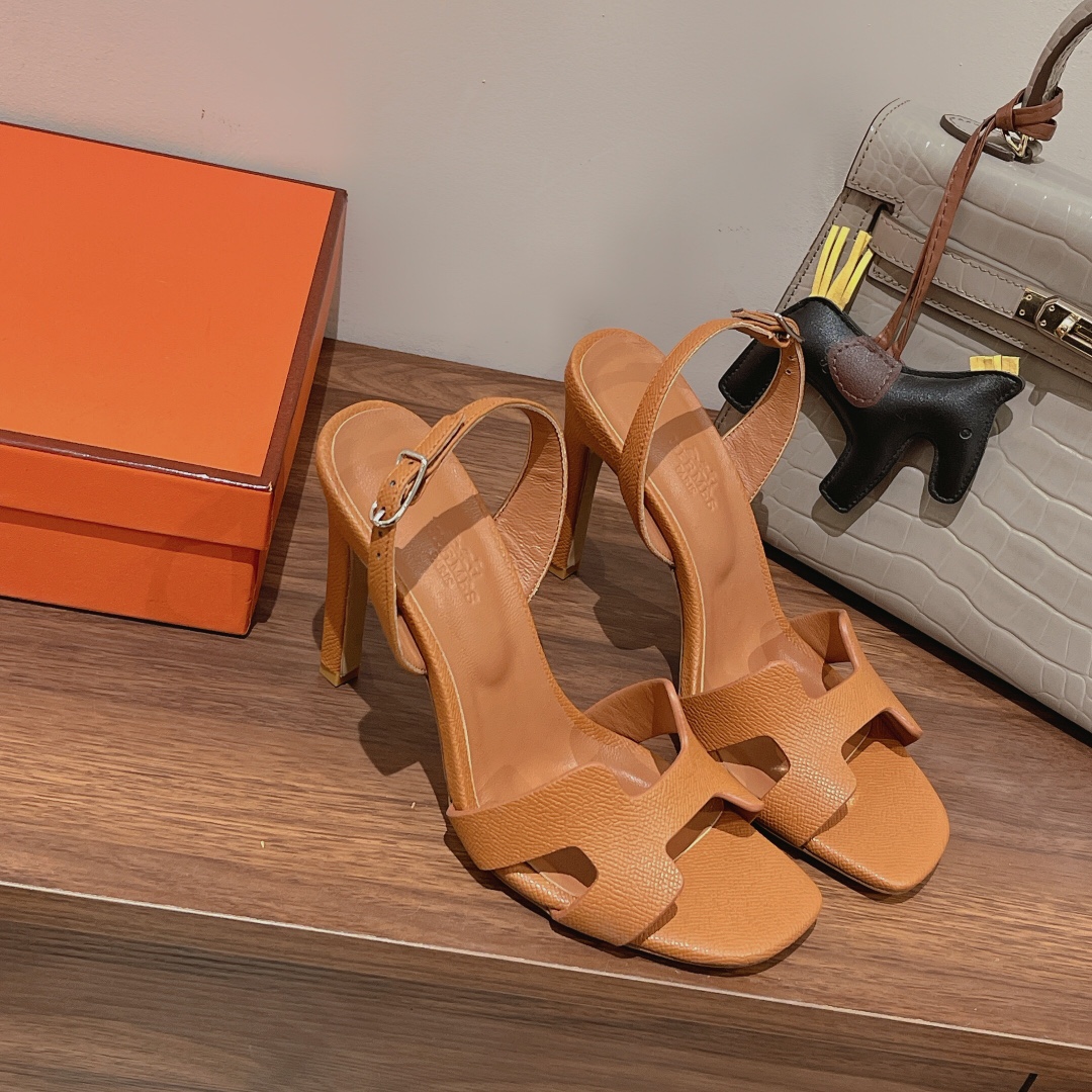 Hermes Ella Sandal Brown For Women 4.1in/10.5cm