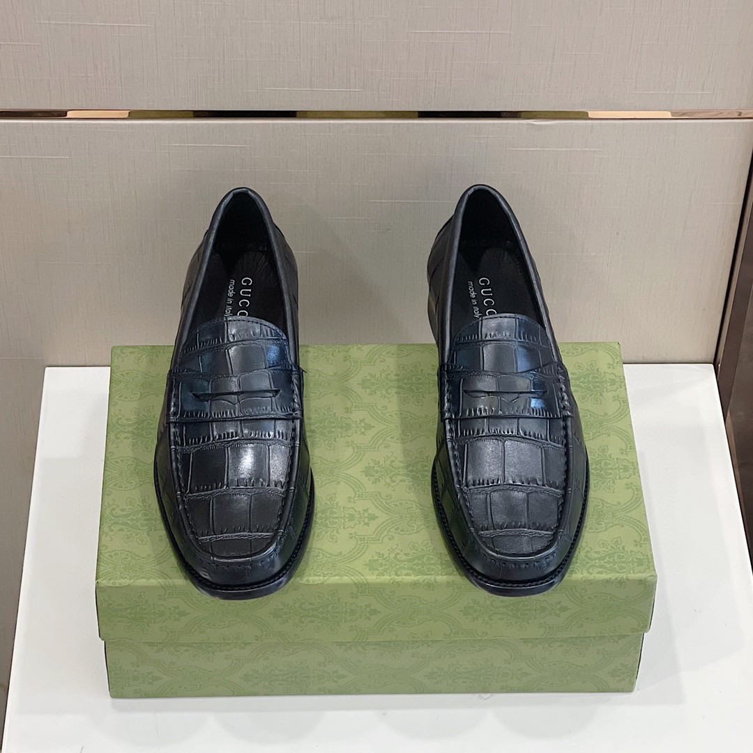 Gucci Men’s Horsebit Crocodile Loafer Black For Men 699501 0GQ00