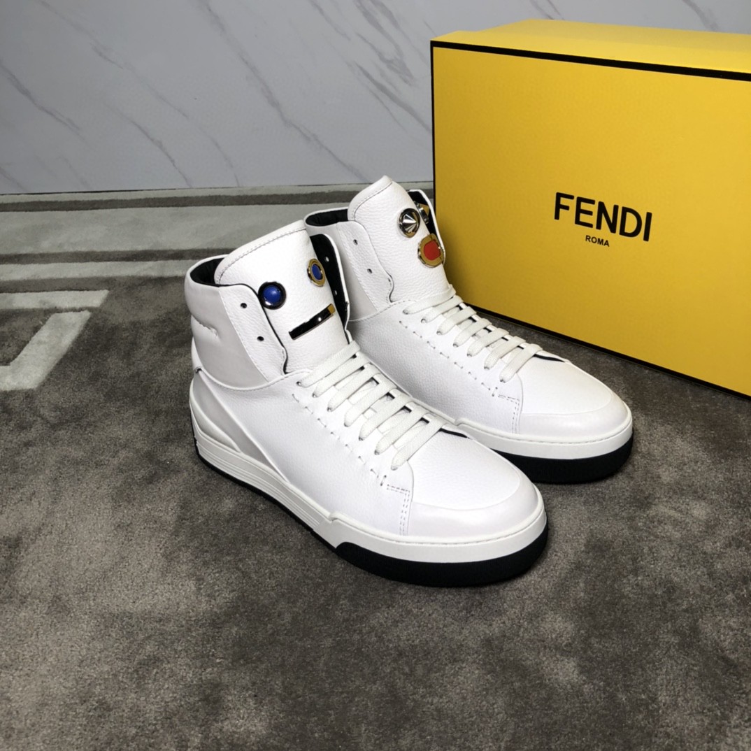 Fendi Force High Tops Sneakers White For Men