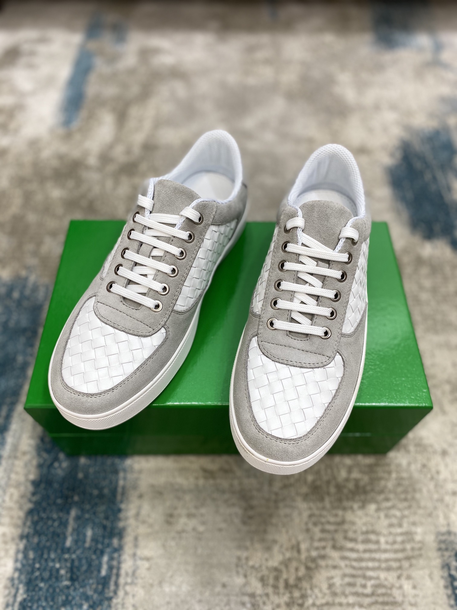 Bottega Veneta Men’s With Wave Line Sneakers Grey For Men