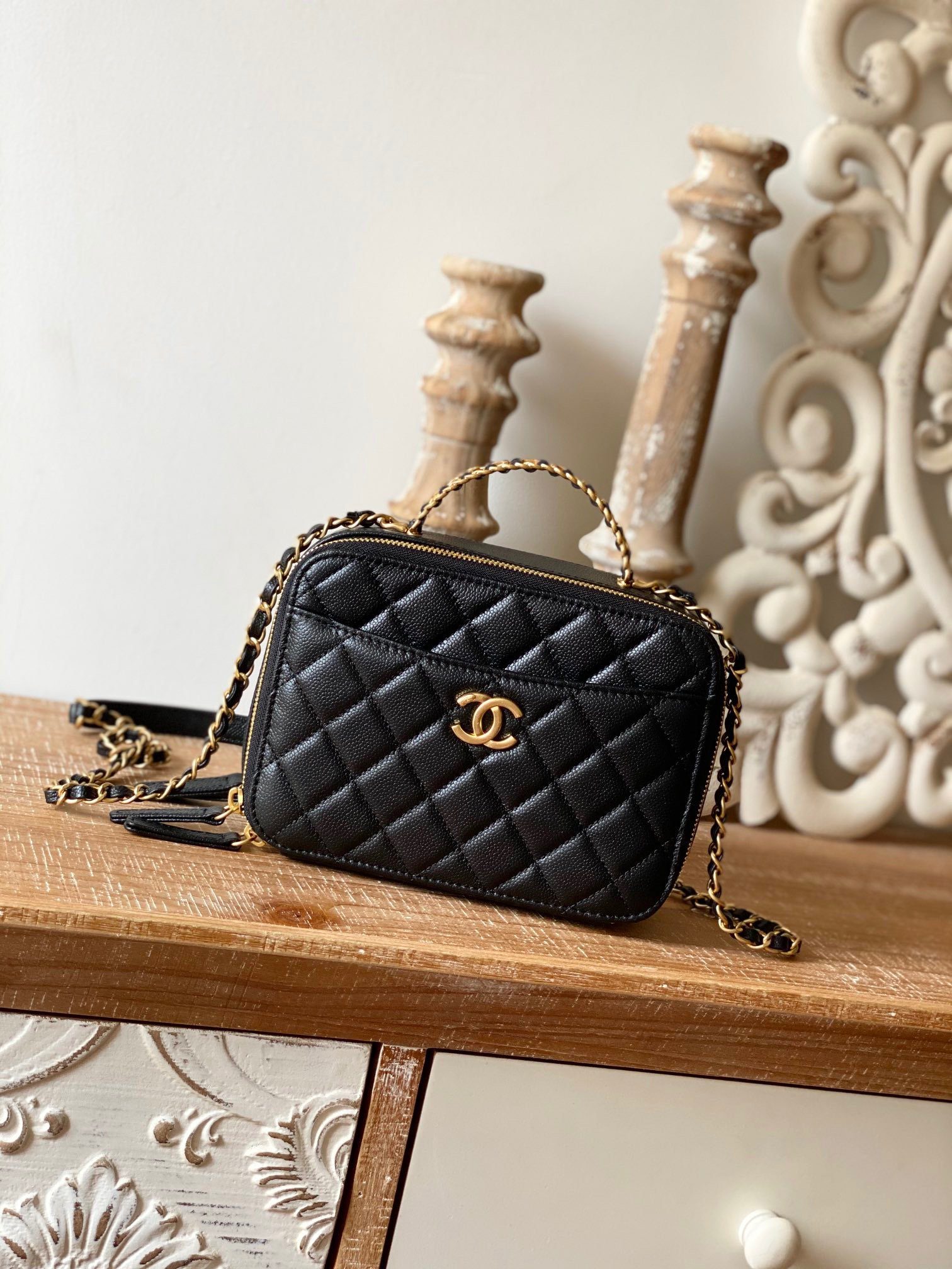 Chanel Small Vanity Case Gold Hardware Black For Women, Women’s Handbags, Shoulder Bags 5.9in/15cm AS3228 B08008 94305