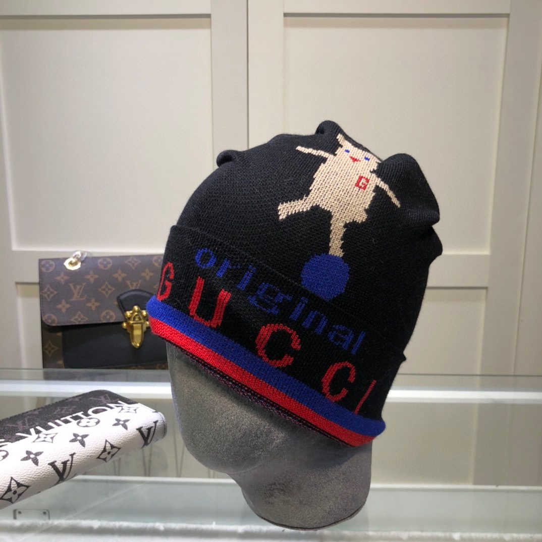 Gucci Beanie Cashmere In Black
