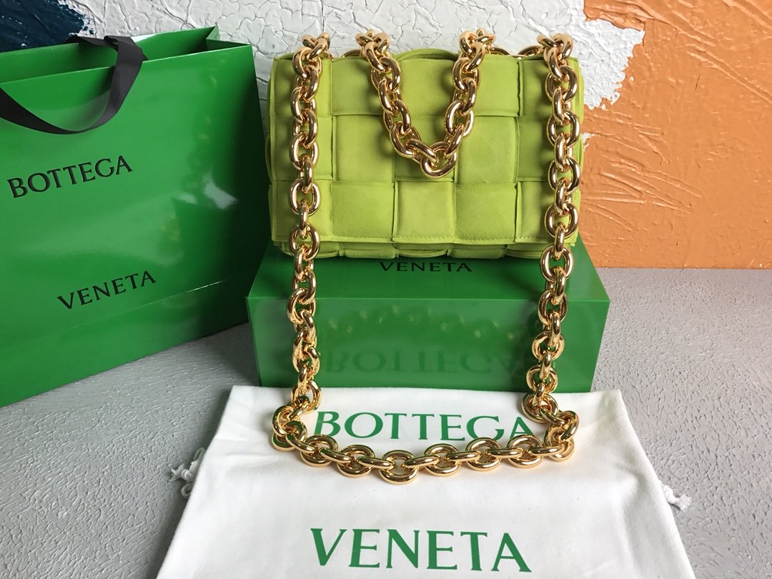 Bottega Veneta Chain Cassette Kiwi, For Women, Women’s Bags 10.2in/26cm 631421V04N03520