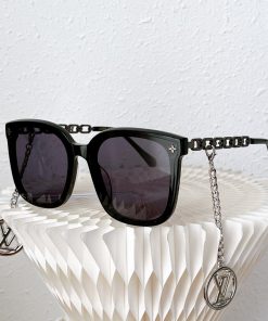 Louis Vuitton Link PM Square Sunglasses
