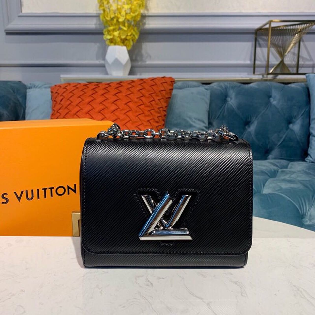 Louis Vuitton Twist PM Epi Black For Women, Women’s Handbags, Shoulder And Crossbody Bags 7.5in/19cm LV M80836