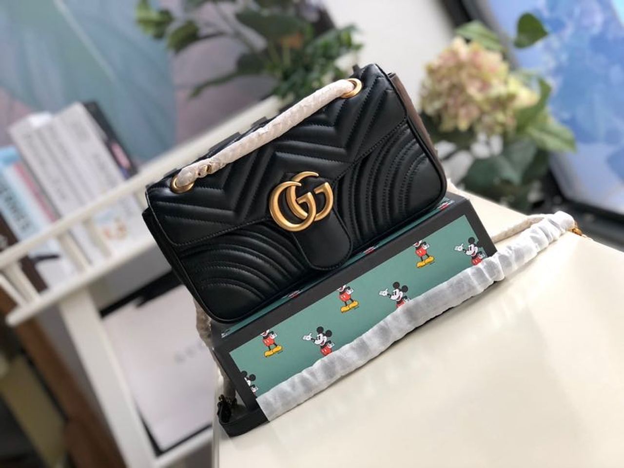 Gucci Marmont Small Matelassé Shoulder Bag Black Matelassé Chevron For Women 10in/26cm 443497 DTDIT 1000