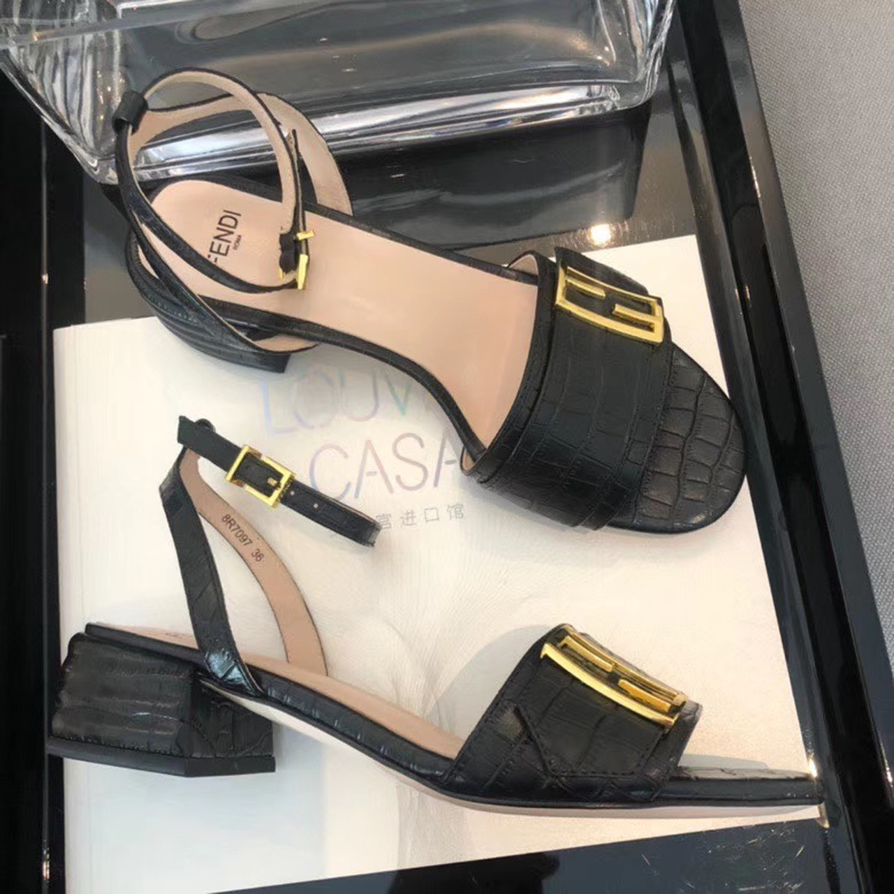 Fendi FF Block Heel Flat Sandals Croc Embossed Calfskin Leather Spring/Summer Collection Black