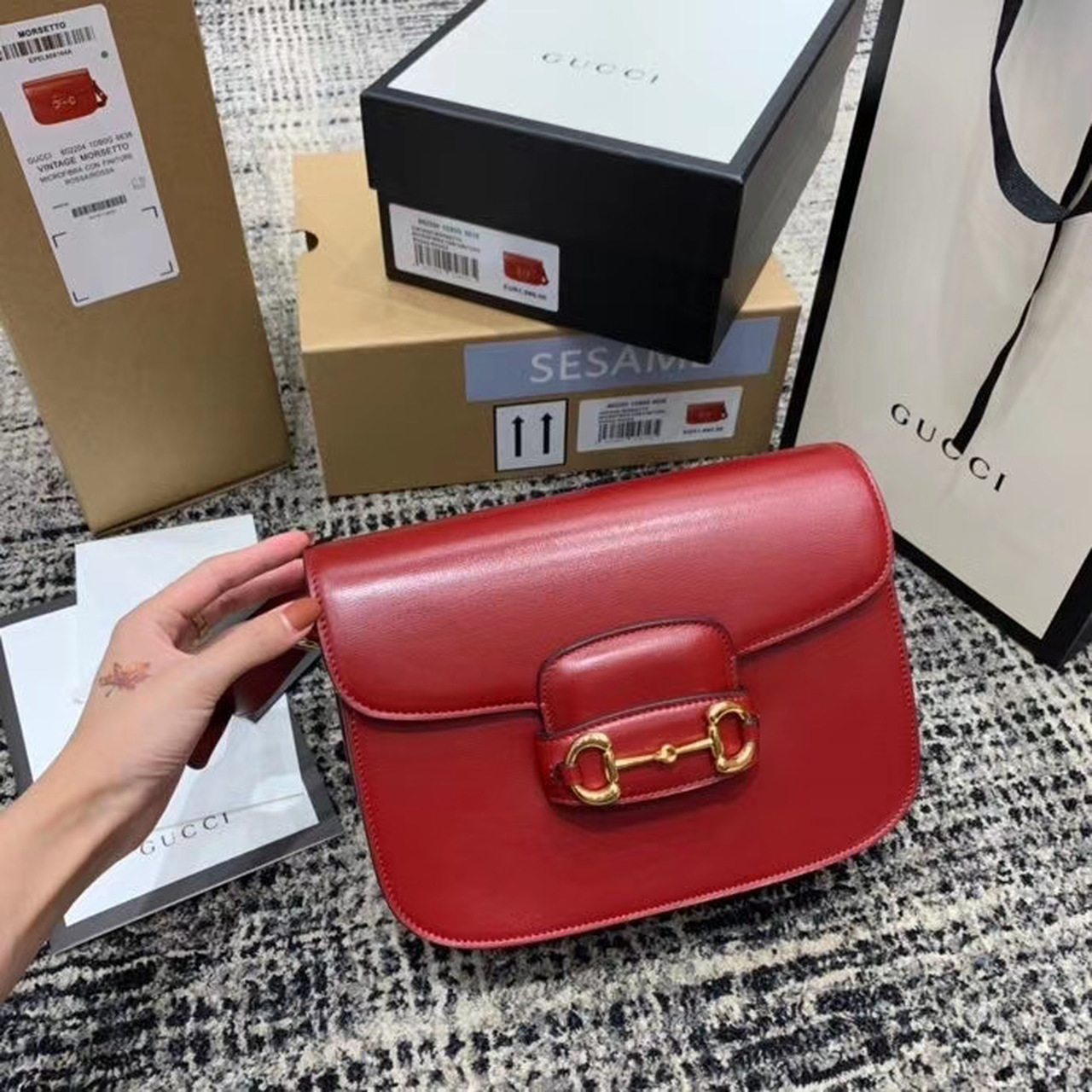 Gucci Horsebit 1955 Shoulder Bag Red Textured With A Vintage Effect For Women 9.8in/25cm Gucci ‎602204 1DB0G 6638