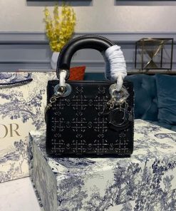 Christian Dior Mini Lady Dior Bag with Chain Silver Hardware Spring/Summer Collection, Black, For Women Women’s Handbags, 18cm CD M0500PRTC_M911