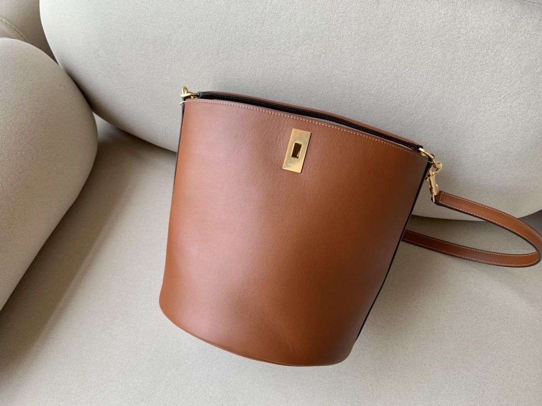 Celine Bucket 16 Bag Brown For Women 10in/25cm  195573CR4.04LU