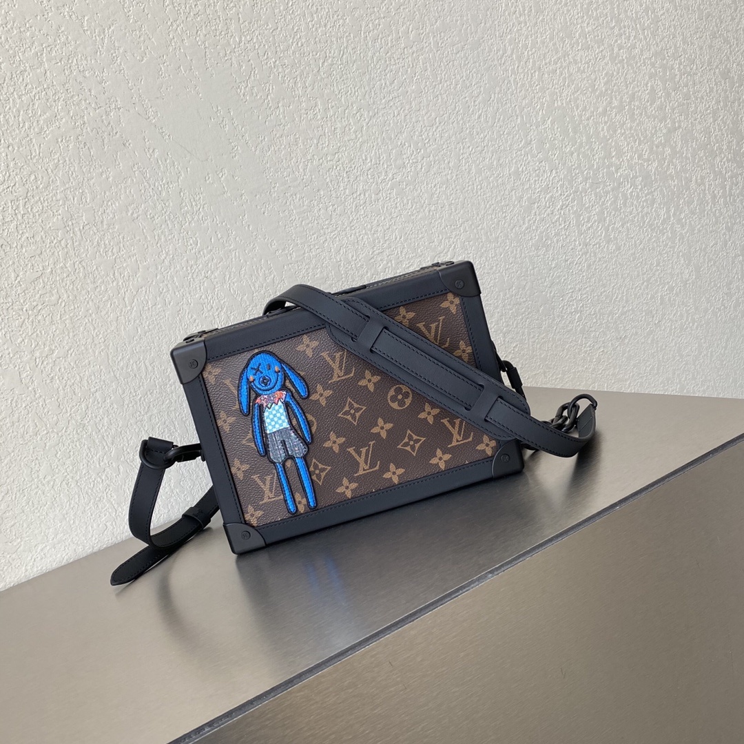 Louis Vuitton Soft Trunk Monogram Canvas For Men, Men’s Bags, Shoulder And Crossbody Bags 9.8in/25cm LV M45619