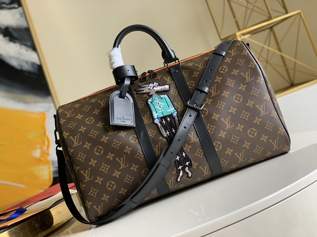 Louis Vuitton Keepall Bandouliere 45 Monogram Canvas For Men, Men’s Bags, Travel Bags 17.7in/45cm LV
