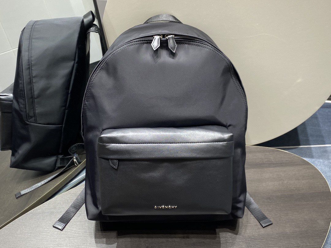 Givenchy Essentiel U Backpack Black For Men, Men’s Backpacks 17in/43cm GVC