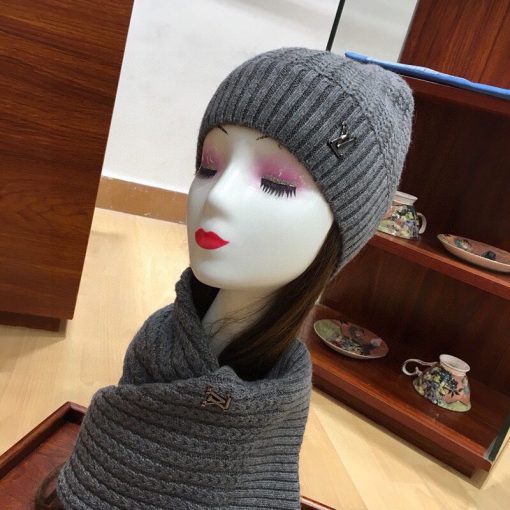 242a24b8.jpg