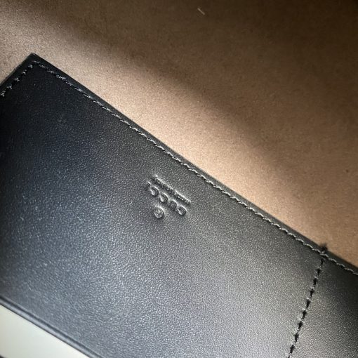 24b5d02f.jpg