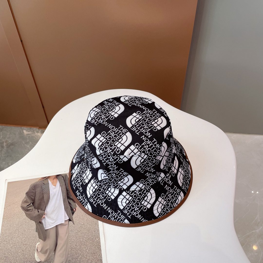 GUCCI Bucket Hat Black/Yellow Gucci Hat