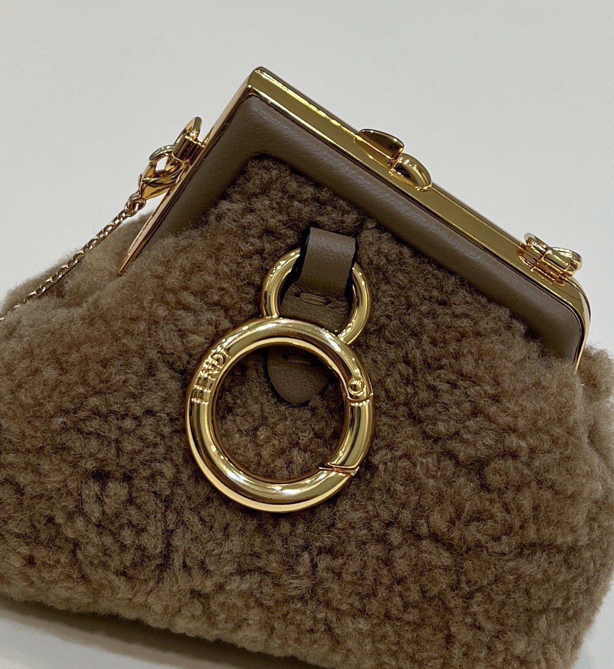 fea3d302.jpg