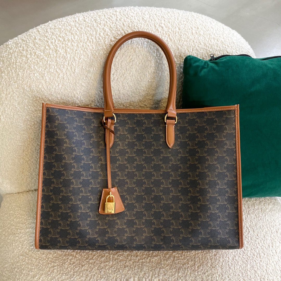 Celine Horizontal Cabas In Triomphe Canvas Tan For Women 17in/43cm 197912BZJ.04LU