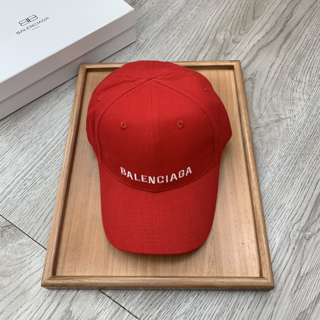 BALENCIAGA Logo Front Cap In Red