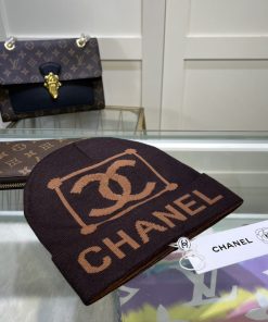 Chanel Beanie In Brown