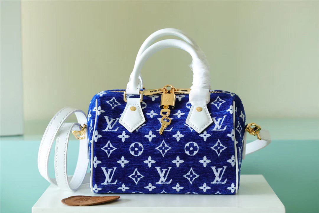 Louis Vuitton Speedy Bandouliere 20 PM Monogram Blue For Women, Women’s Handbags, Shoulder And Crossbody Bags 20.5cm/8.1in LV M20751