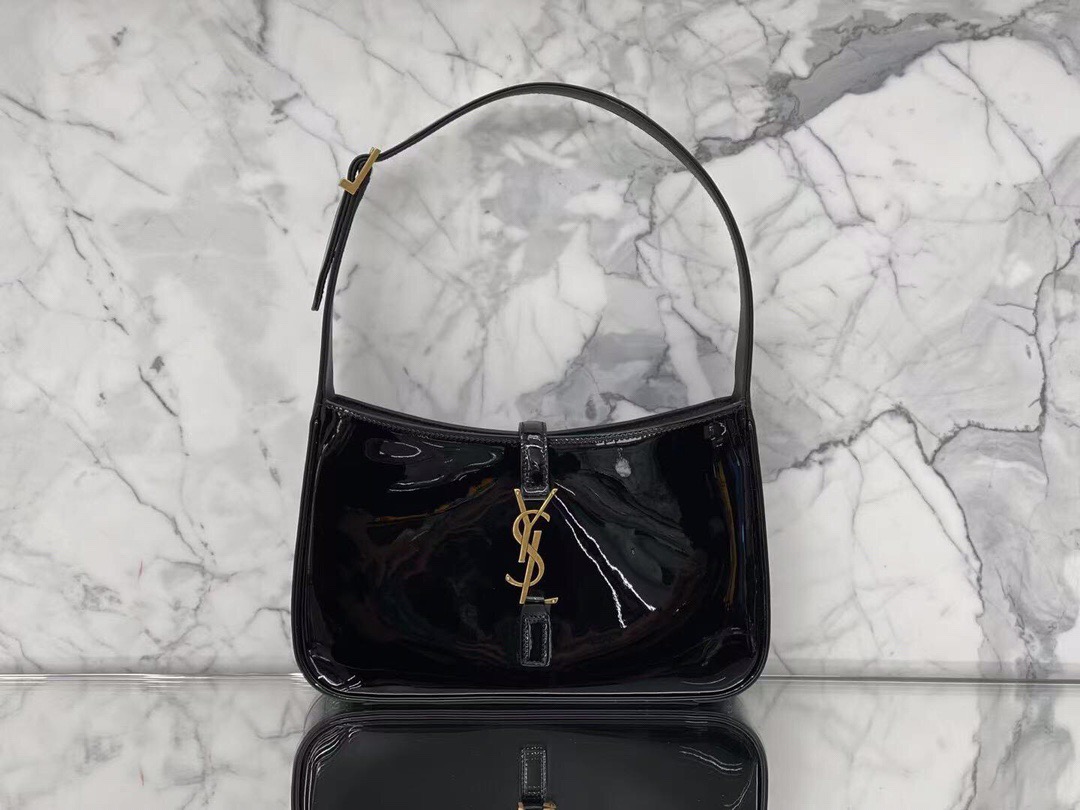 Yves Saint Laurent Le 5 À 7 Hobo Bag In Smooth Noir For Women 9in/23cm YSL 6572280UF0W1000