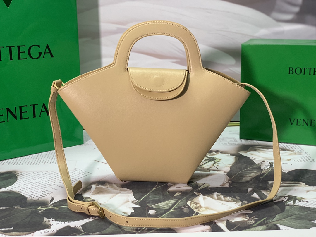 Bottega Veneta Handle Bag Beige, For Women, Women’s Bags 12.6in/32cm