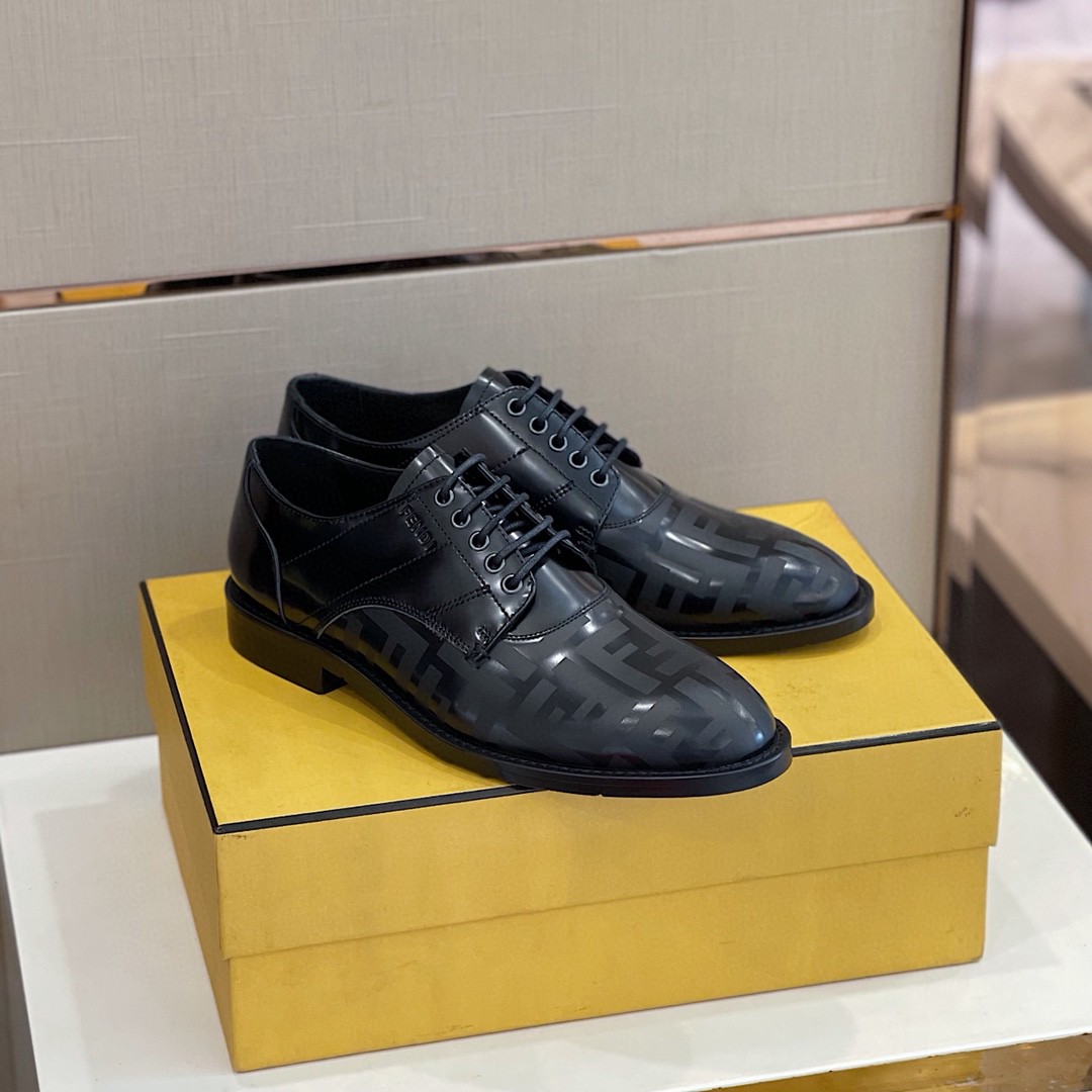 Fendi Force Domino Shoes Black For Men