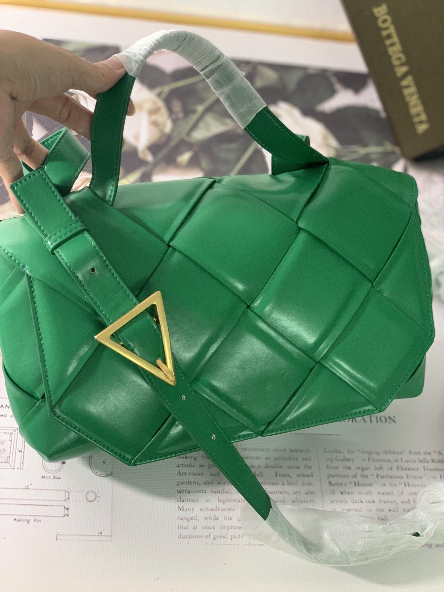 Bottega Veneta Handle Bag Green, For Women, Women’s Bags 11.4in/29cm