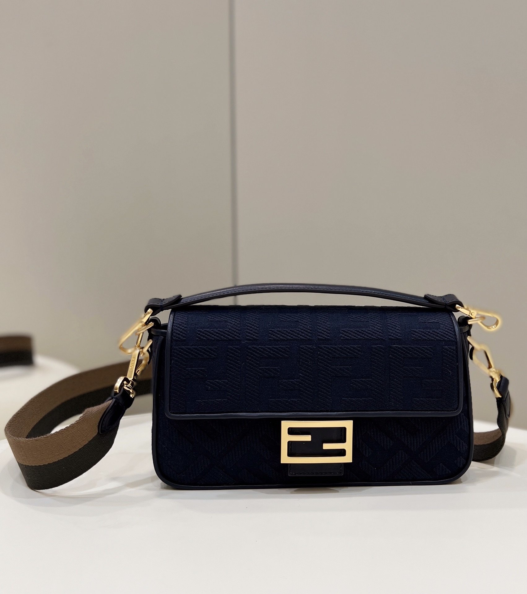 Fendi Baguette Dark Blue For Women, Women’s Handbags, Shoulder And Crossbody Bags, 10.6in/27cm FF 8BR600AC9OF19PO