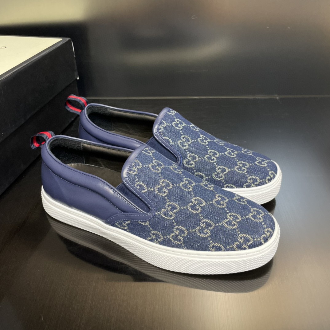 Gucci Men’s Gucci Supreme Slip-on Sneaker Blue For Men 407362