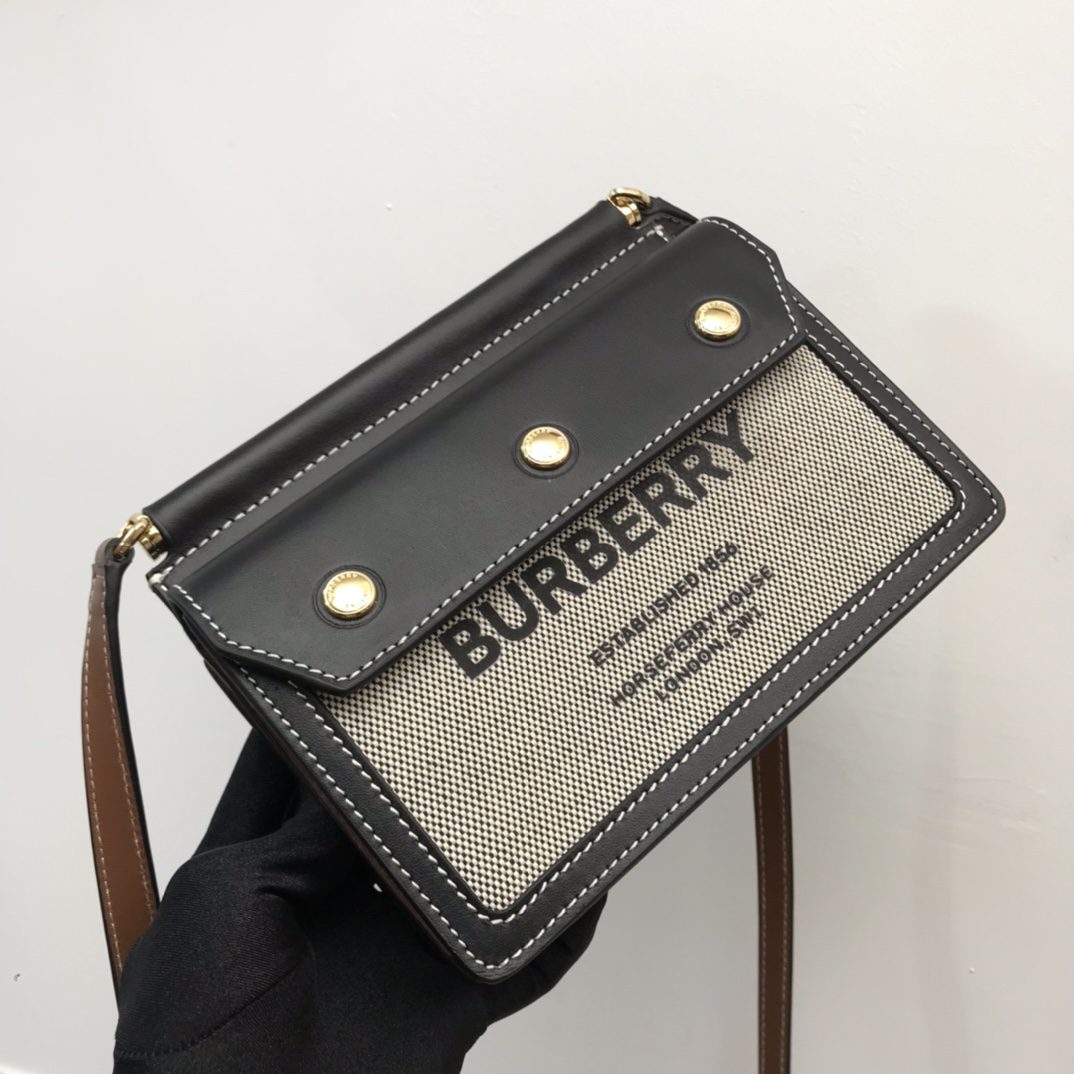 Burberry Mini Horseferry Print Title Bag With Pocket Detail Black For Women, Women’s Bags 7.5in/19cm 80428521