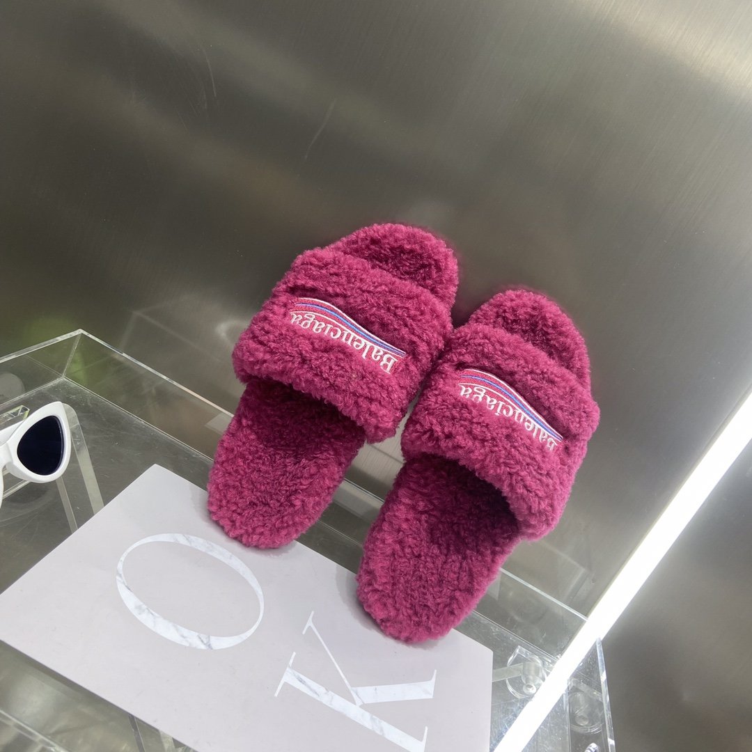 BALENCIAGA Furry Slide Sandal Pink For Women 654261W2DO15596