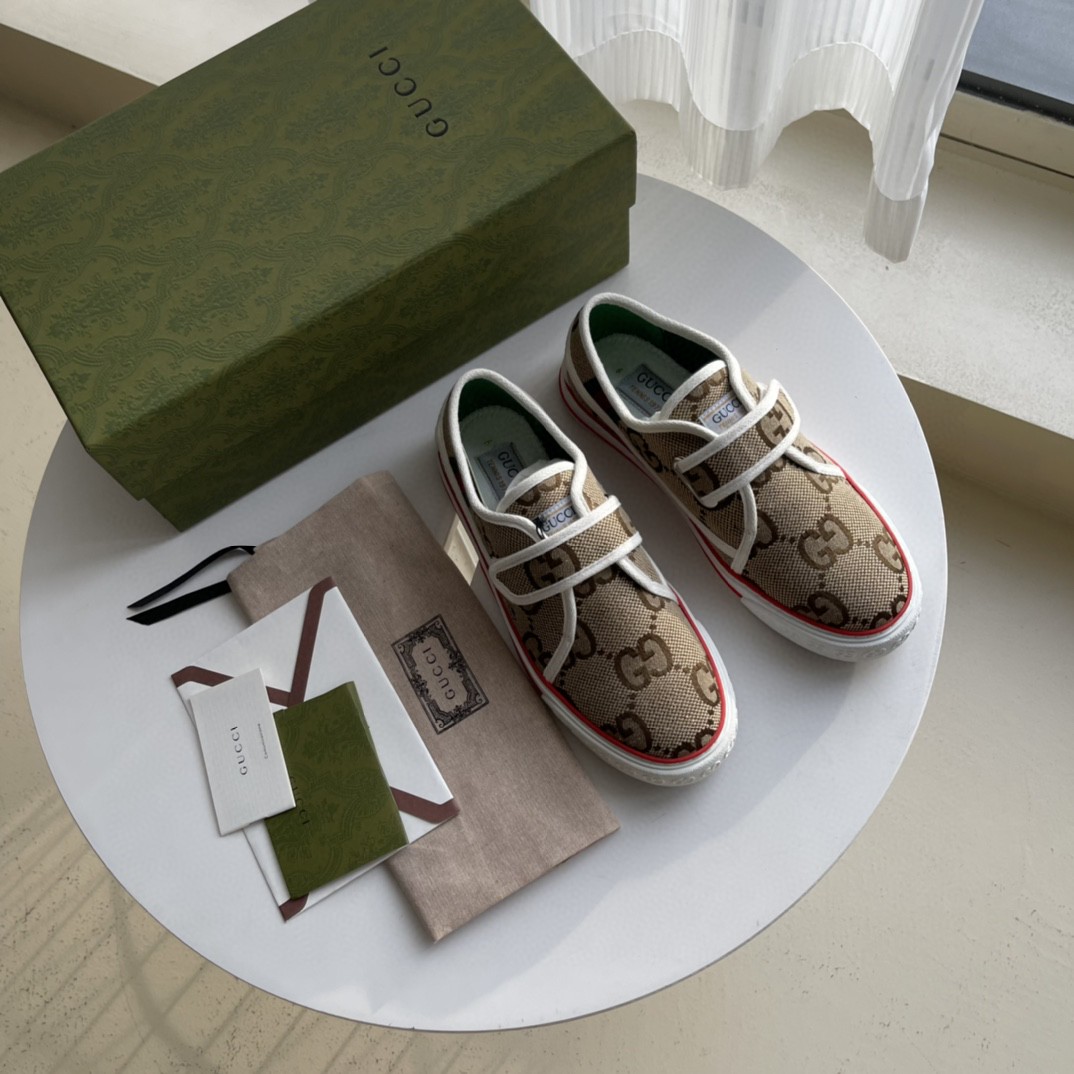 Gucci Men’s Maxi Gucci Tennis 1977 Sneaker Brown For Men ‎692918 UKO70 2584