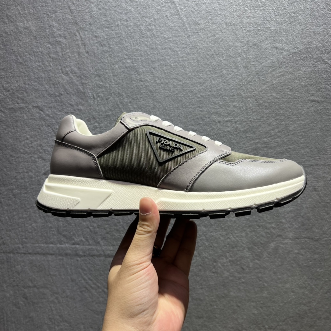 Prada Prax 01 Sneakers Silver For Men 1.8in/45mm Prada 