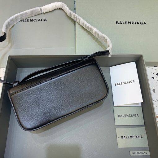50b8f6d0.jpg