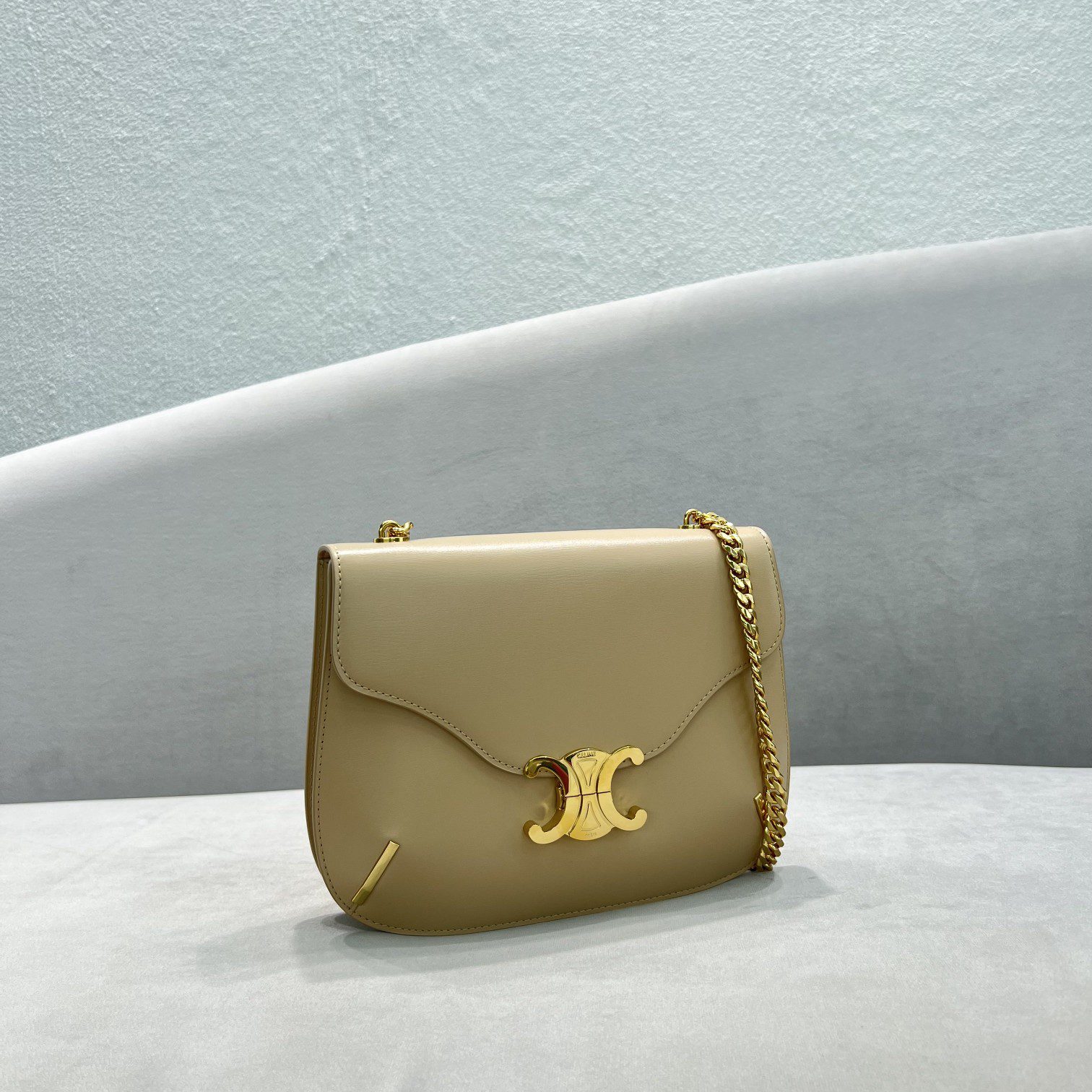Celine Chain Besace Triomphe Beige For Women 10in/24.5cm 