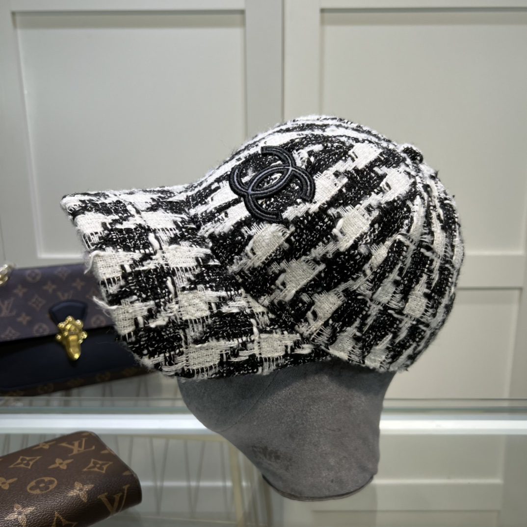 Chanel Hat Black/White
