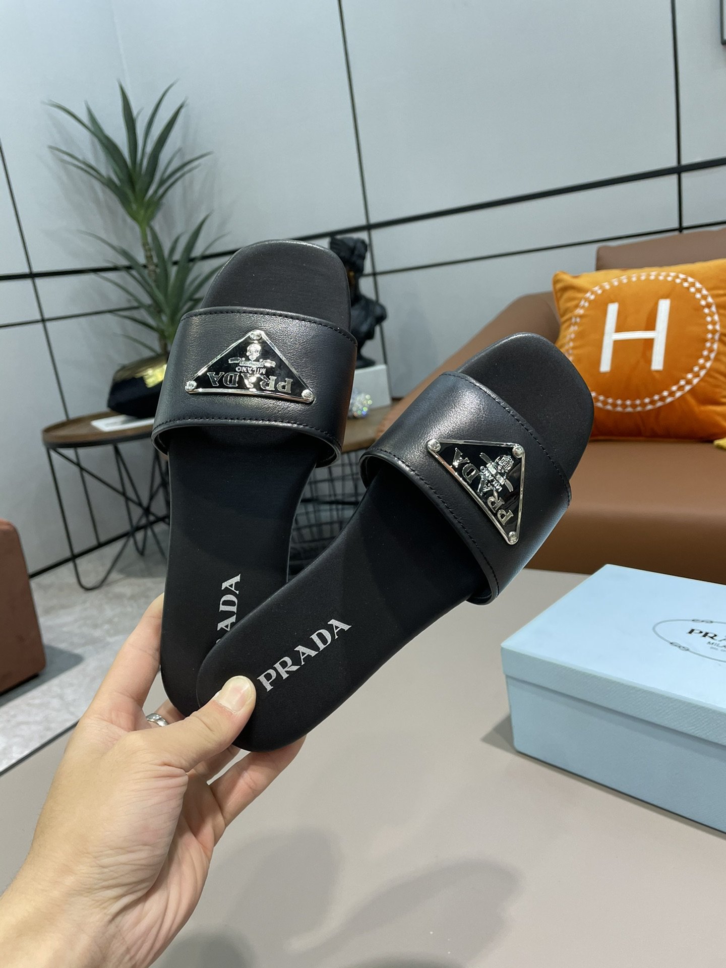 Prada Saffiano Slides Black For Women 0.4in/10mm Prada 1XX627_053_F0002_F_010