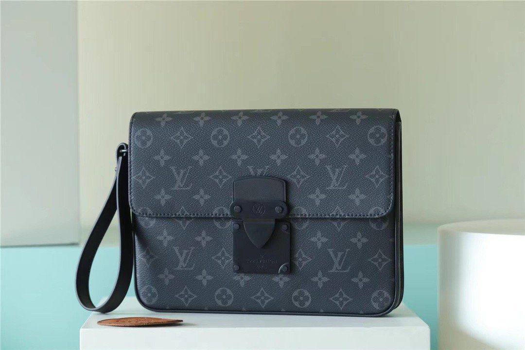 Louis Vuitton S Lock A4 Pouch Taurillon Black For Men, Men’s Bags, Shoulder And Crossbody Bags 10.6in/27cm LV 