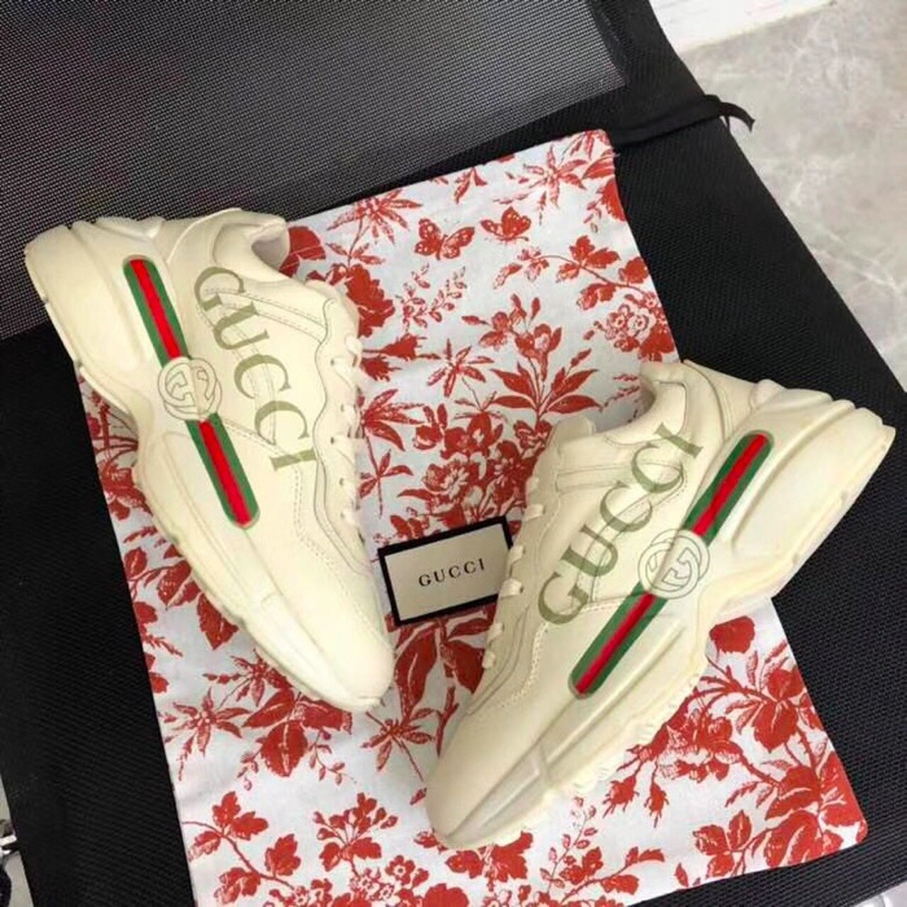 Rhyton Logo Dad Sneakers Calfskin Leather Spring/Summer Collection Off White