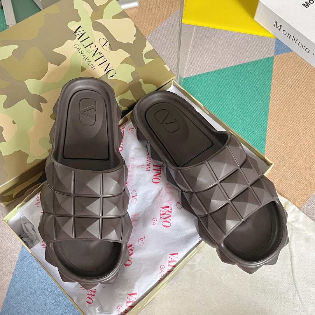 Valentino Garavani Roman Stud Turtle Rubber Slide Brown For Women