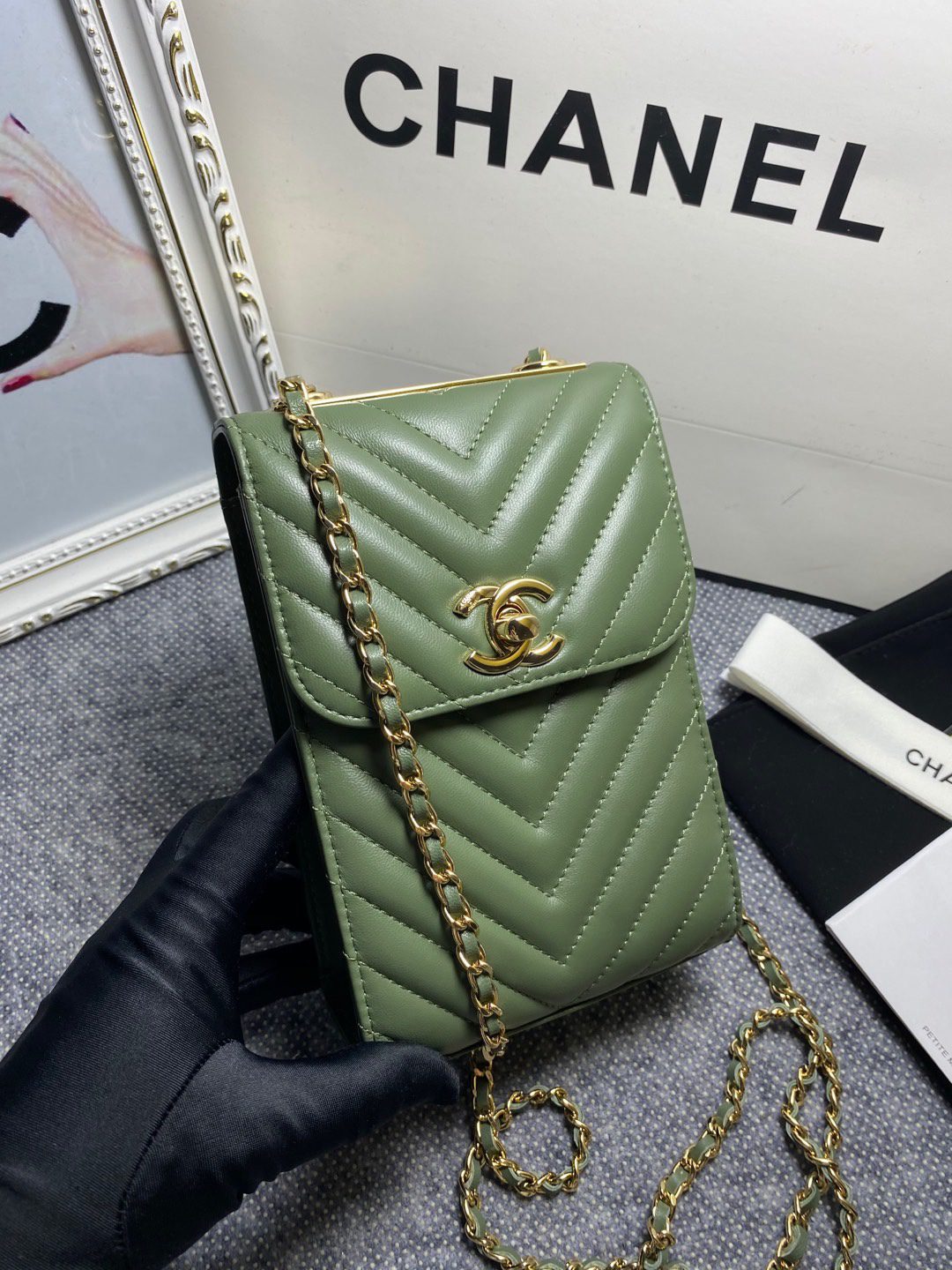 Chanel Chevron Trendy Chanel Phone Olive Bag For Women 18cm/7in