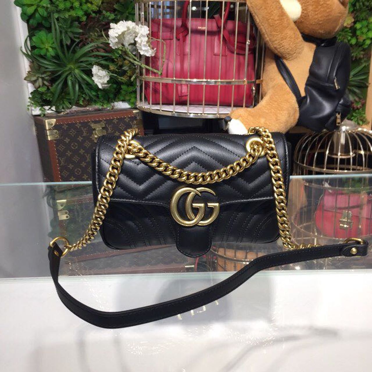 Gucci Marmont Matelassé Mini Bag Black Matelassé Chevron For Women 8.5in/22cm Gucci ‎446744 DTDIT 1000