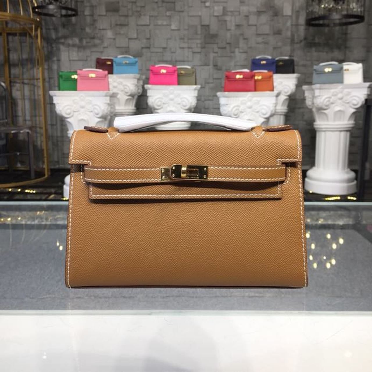 Hermes Mini Kelly KP Pochette Gold For Women Hermes Mini Kelly KP Pochette Gold For Women Gold Toned Hardware 8.7in/22cm8.7in/22cm