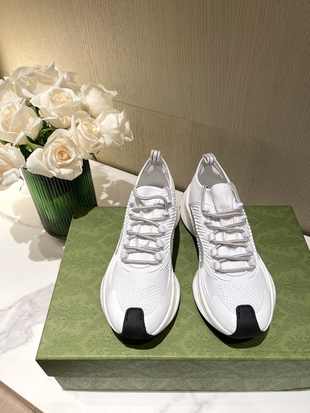 Gucci Run Women’s Sneaker White For Women ‎‎‎680893 USM10 8475