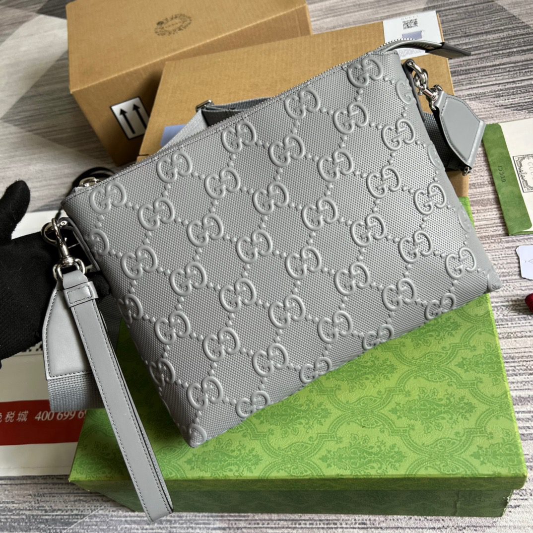 Gucci Embossed Medium Messenger Bag Grey Gucci Embossed For Men 12in/31cm GG 