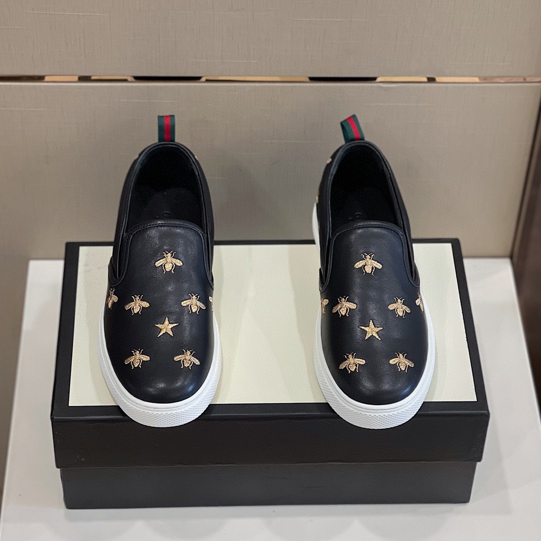 Gucci Men’s Slip-On Sneaker With Bees Black For Men 407364 AXWB0 1076