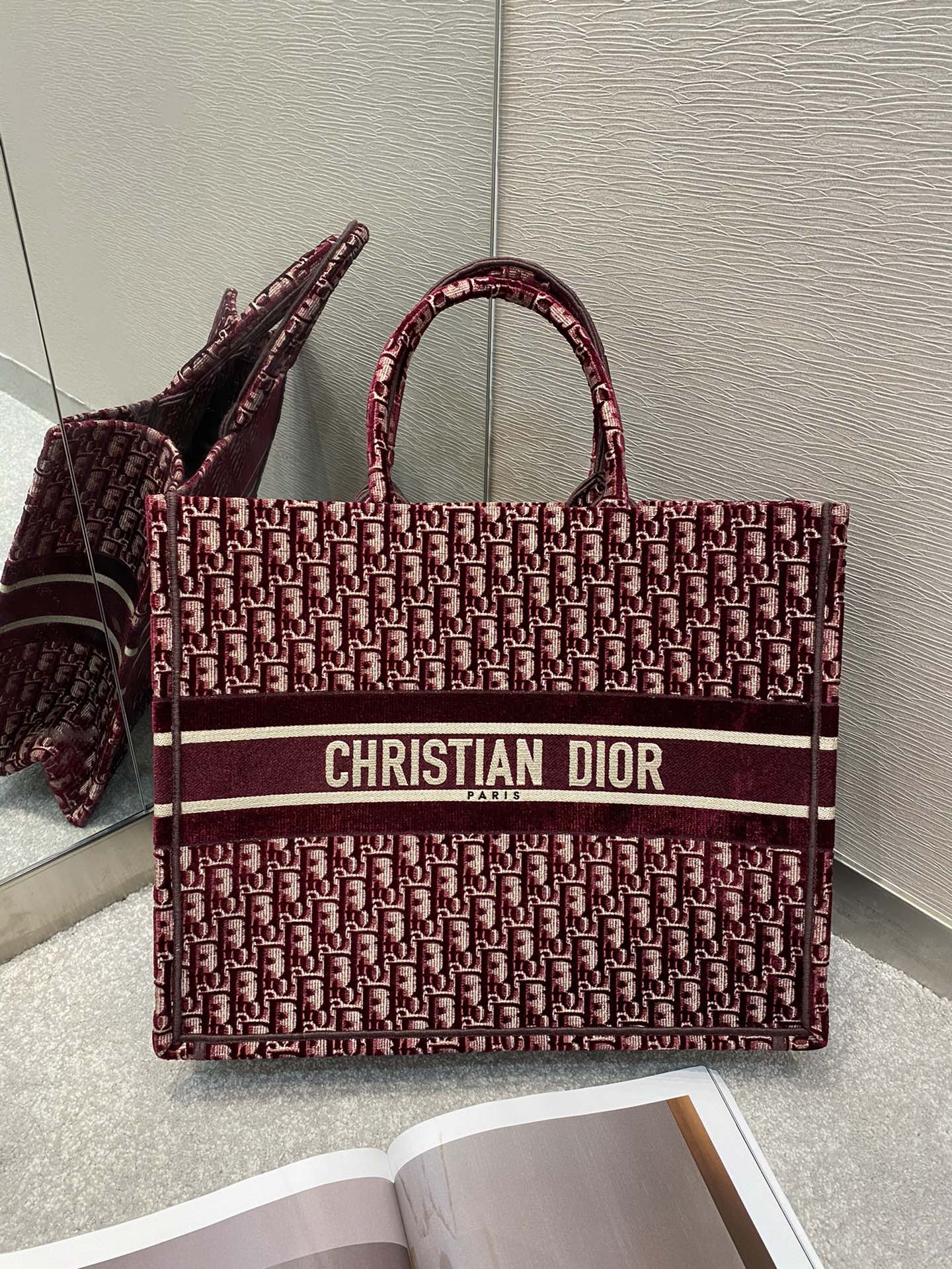 Christian Dior Large Dior Book Tote Red For Women 16.5in/42cm CD M1286ZRIW