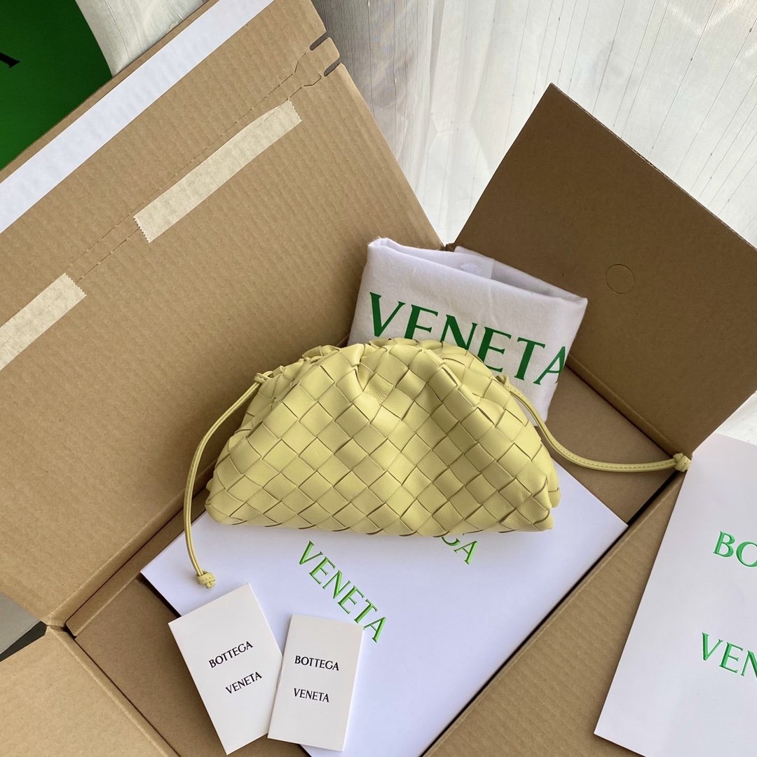 Bottega Veneta Mini Pouch Lantern, For Women, Women’s Bags 8.6in/22cm 585852VCPP17203